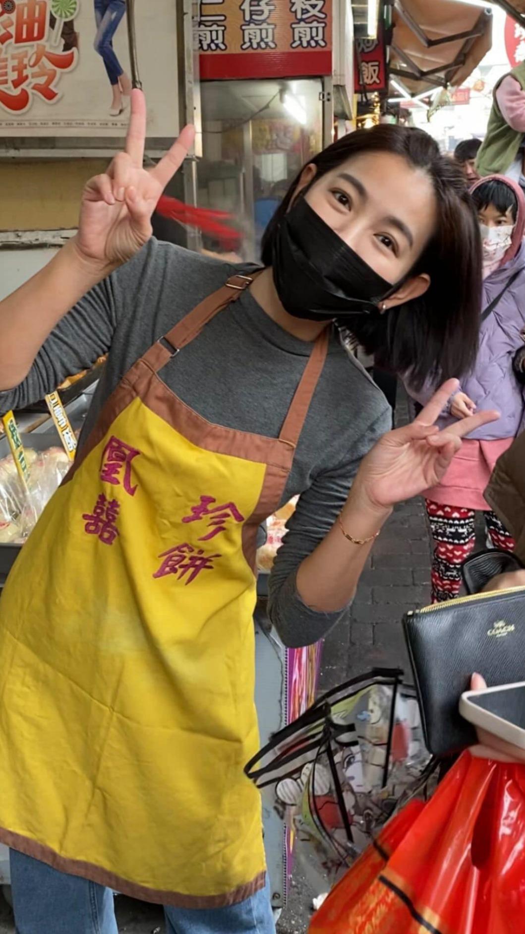 米可白成為店內活招牌。(圖/翻攝自米可白臉書)