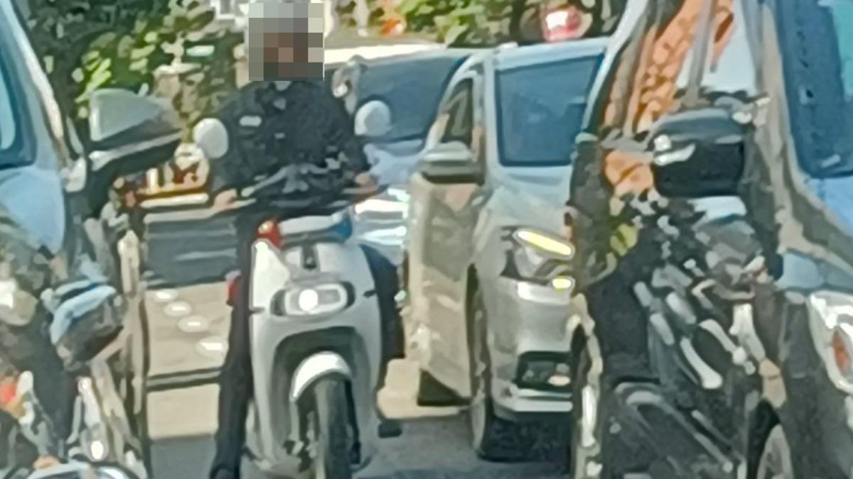 吳靜怡點名蔣萬安、徐巧芯指使員警跟蹤。(圖/翻攝自「吳靜怡」臉書)