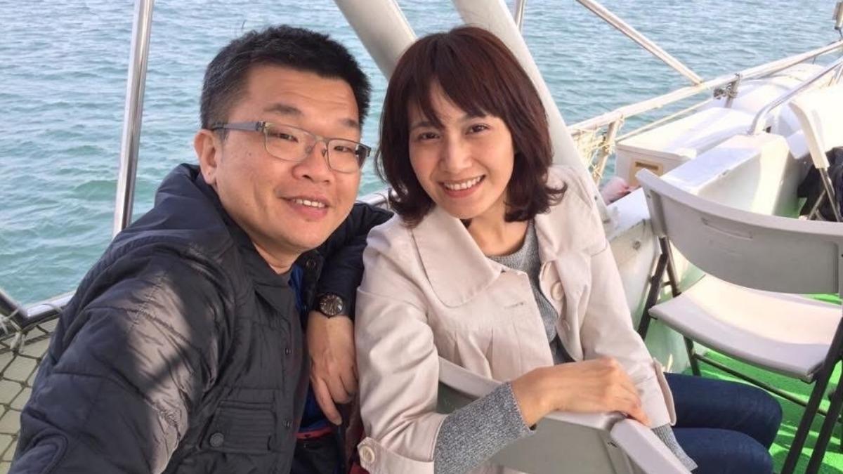 蔡其昌PO出與妻子黃玉廷的合照。（圖／翻攝自Threads）