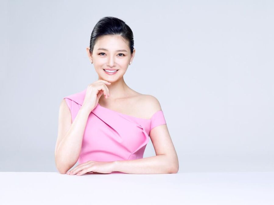 大S和家人赴日本旅行時,因流感併發肺炎病逝,享年48歲。(圖/翻攝自大S臉書)