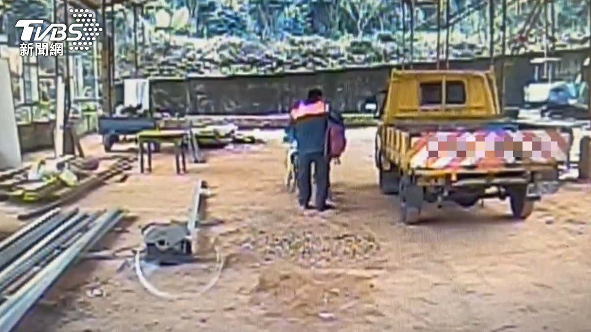 快訊/南投工地老闆遭怪手重擊 「倒地不起」慘死