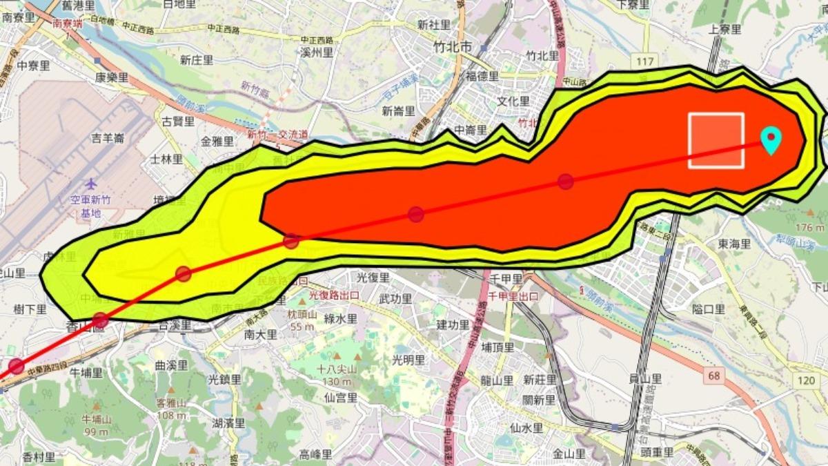 遠東新世紀公司於凌晨發生火警,環保局提醒下風處民眾注意異味。(圖/翻攝自新竹縣政府環境保護局臉書)