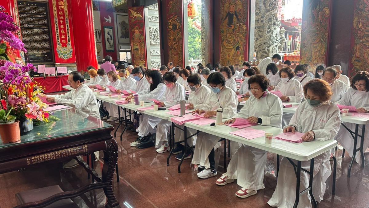 拜天公大有學問。(圖/廖大乙提供)