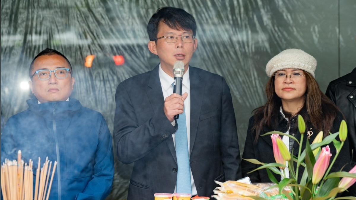 王義川嗆陪白營下鄉「反罷免」 黃國昌:不要像四叉貓愛蹭