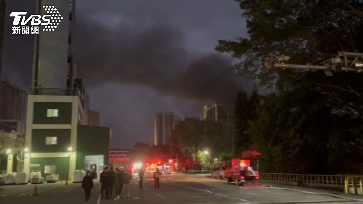 新竹遠東紡織廠爆炸飄煙臭味 「3地區4里」戴口罩減少外出