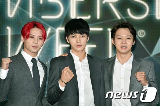 離開SM娛樂後,金俊秀、金在中、朴有天(左起)組成JYJ。(圖/news1提供)