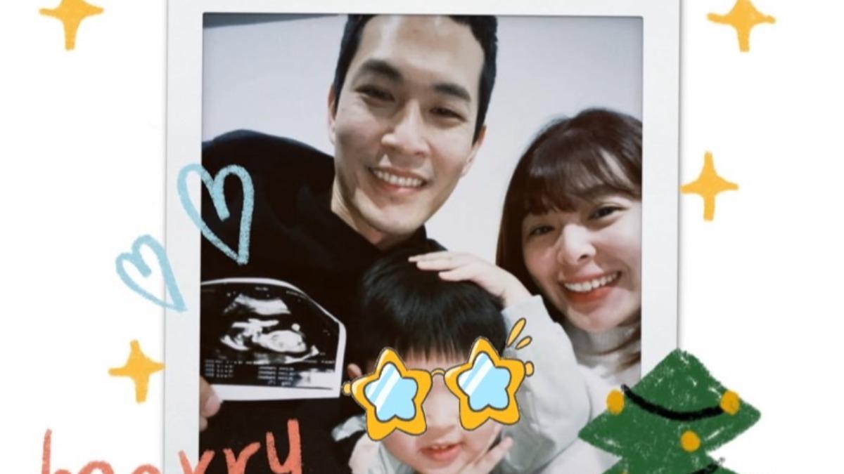 阿奎和老婆育有2歲兒子,如今前世情人報到,組成幸福4口之家。(圖/翻攝自阿奎IG)