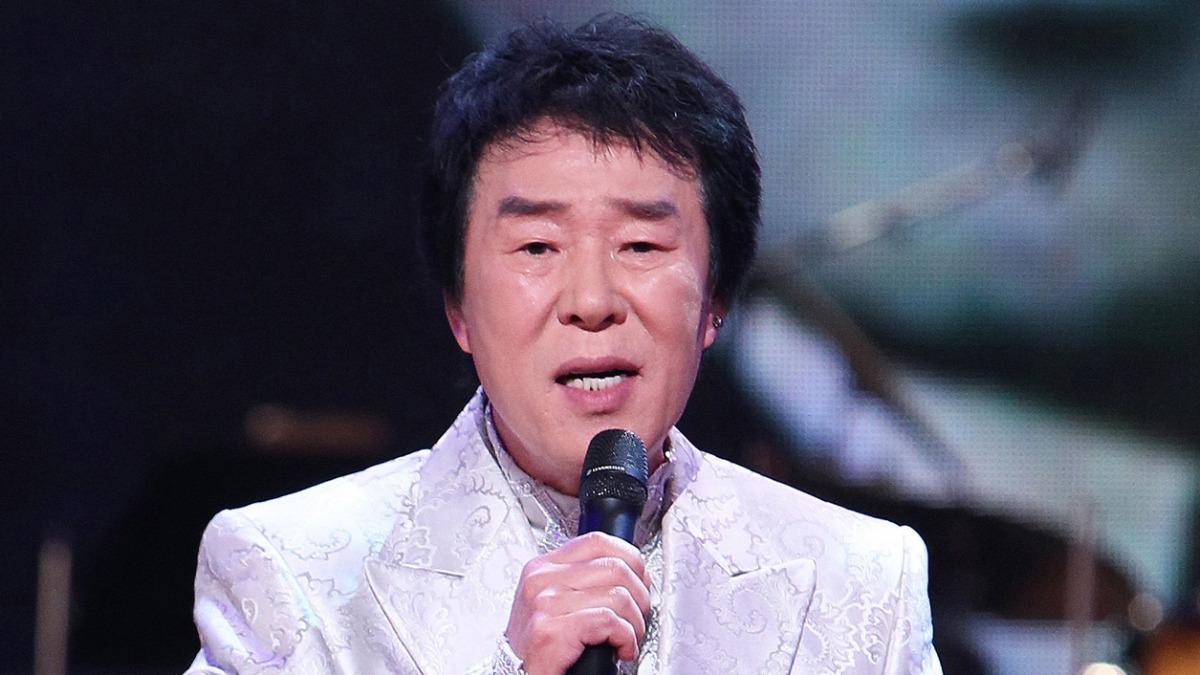 傳奇歌手驚傳殞命!「心臟麻痺」享壽78歲 經紀人悲痛證實