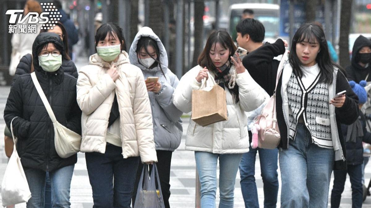 寒流來冷到受不了!研究曝羽絨外套「這樣穿更保暖」加1物全身熱