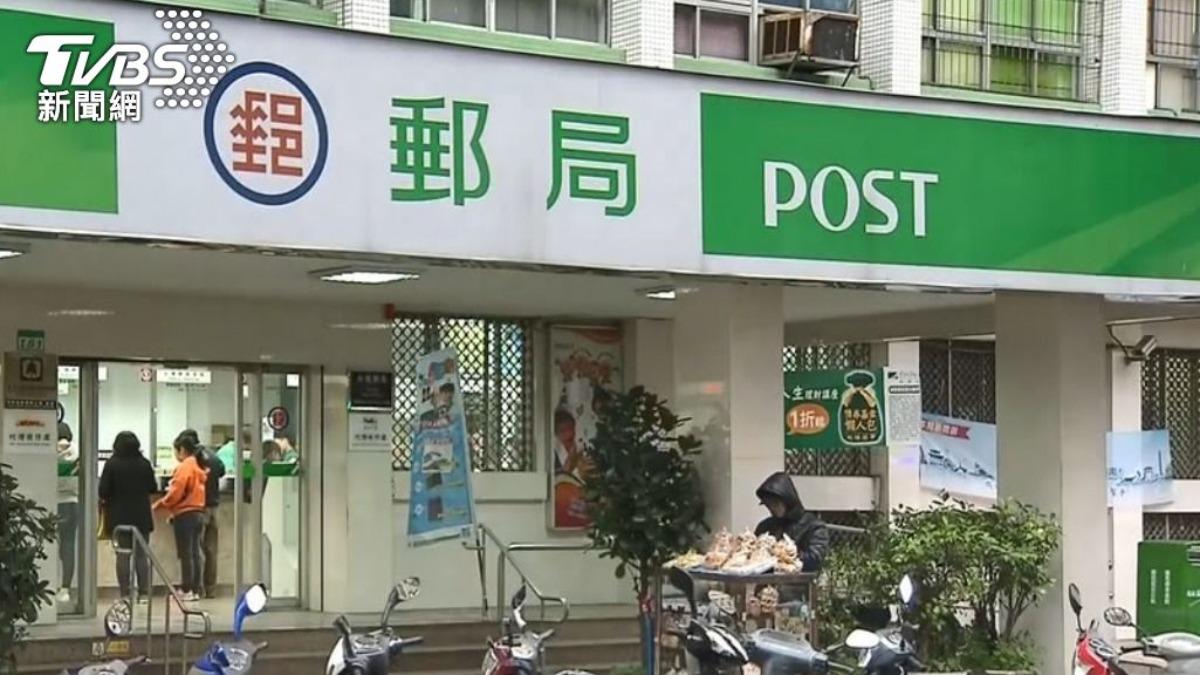 淫魔郵差拍70女私密片「逼簽奴隸契約」 岳母、癌症病患受害