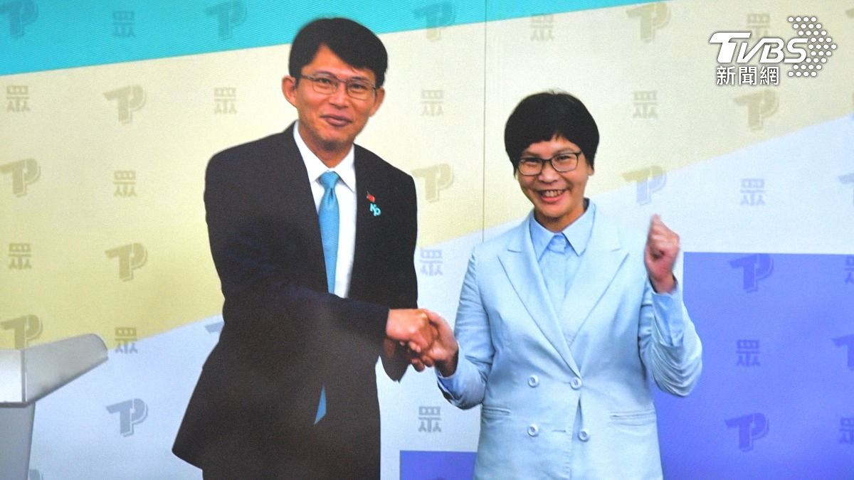 變造黨徽「暗諷黃國昌」 蔡壁如遭民眾黨中評會停權1個月