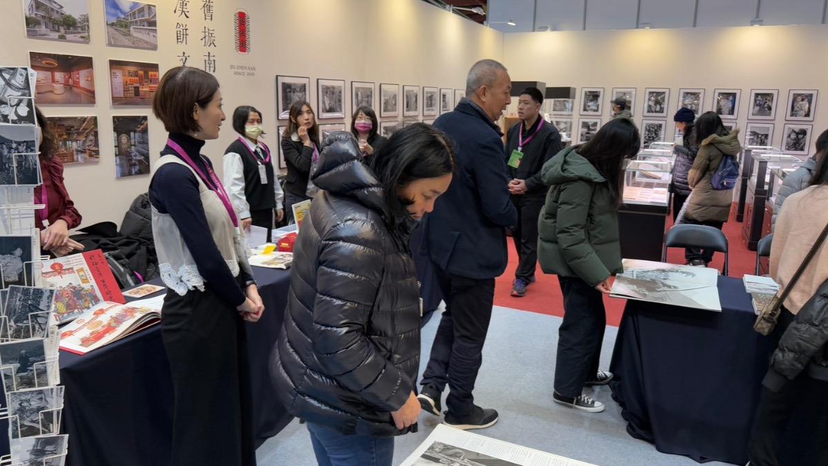 昔砍預算挨轟 陳玉珍逛書展充電:盼文化界不再仰人鼻息