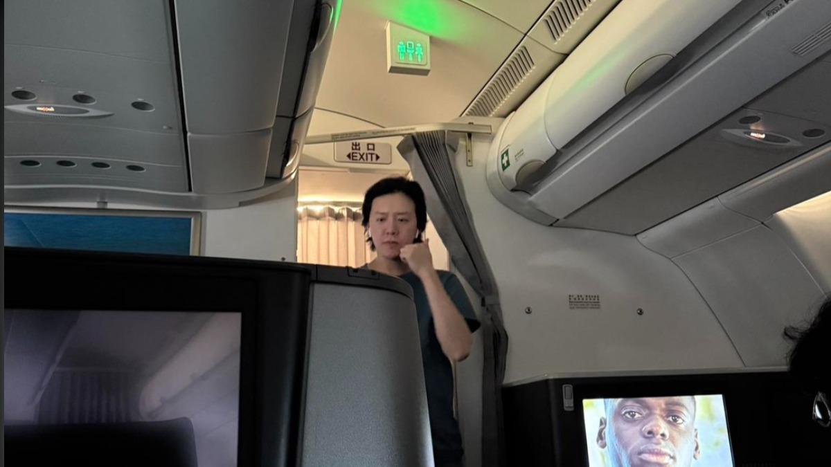 讀者直擊／王力宏、李雲迪同機零互動　吳奇隆孤身一人返京
