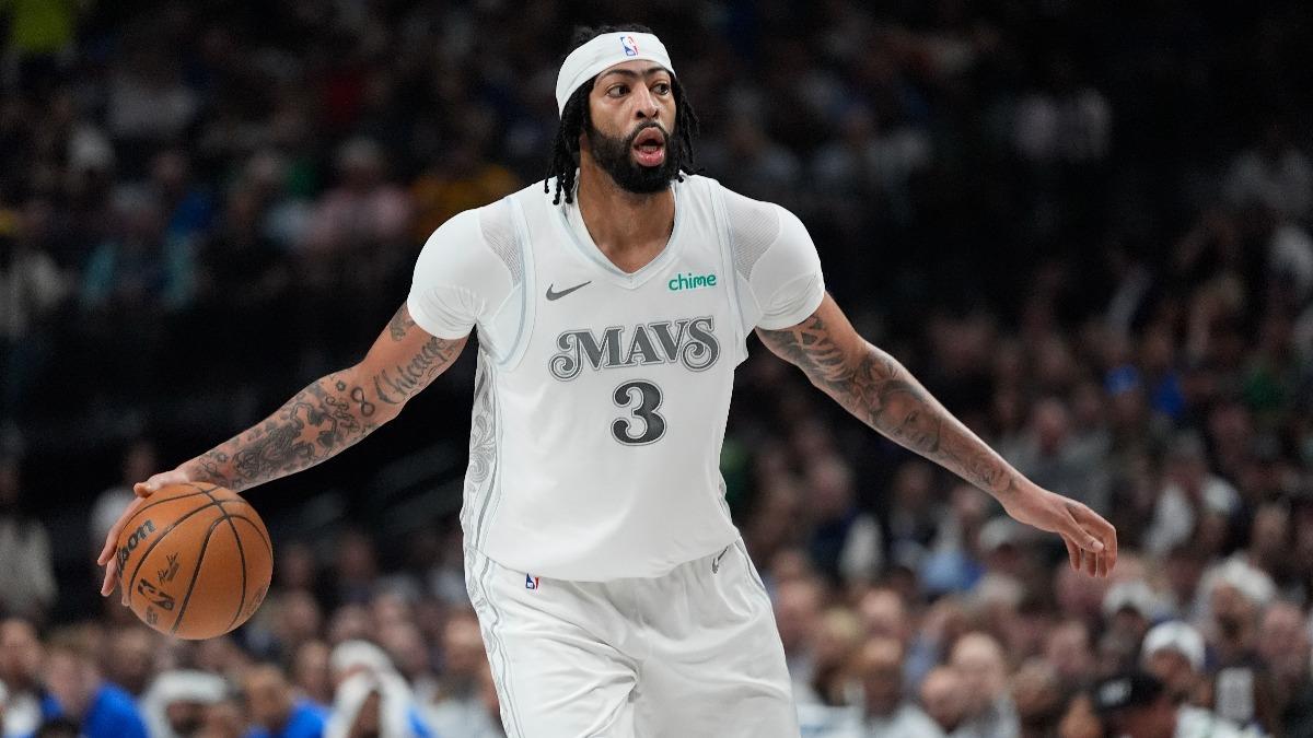 NBA/獨行俠虧大了!戴維斯腿部傷勢確定 恐缺席至少一個月