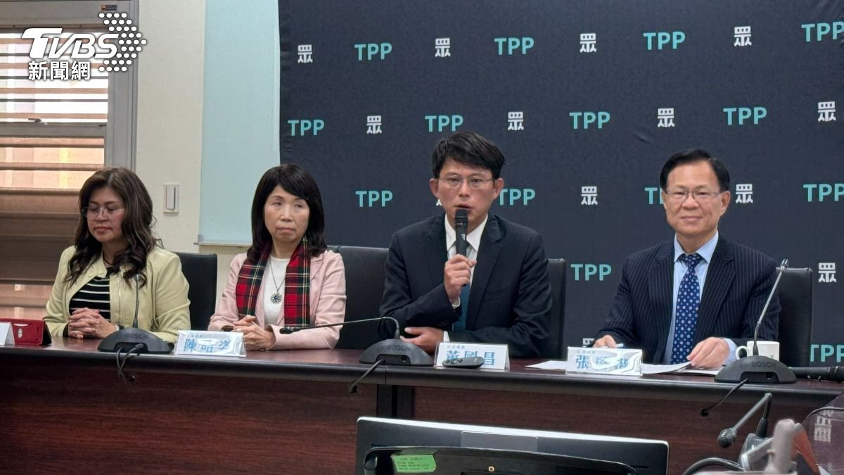 柯文哲私訊郭台銘怨藍營？　黃國昌轟拼湊片面資訊「下流」