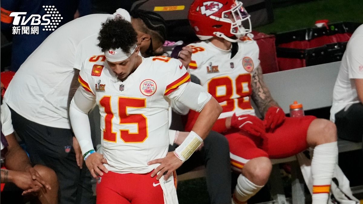 NFL／馬霍姆斯最慘一役兇手找到？　老鷹迷作法「拿針狂刺巫毒娃娃」