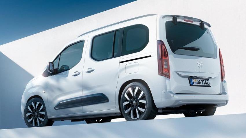 Opel Combo動力單元在海外提供包括1.2 PureTech汽油引擎、1.5升BlueHDi柴油渦輪引擎以及純電的Combo Electric。(圖/翻攝自Opel)