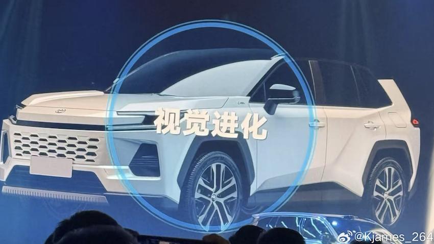 尺碼比Corolla Cross略大一些的RAV4,傳出有望於今年4月份推出大改款車型,令不少車迷期待不已。(圖/翻攝自微博)