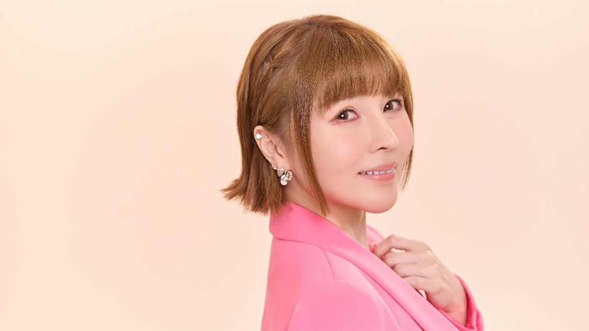 《綜藝1級棒》女星不藏了！黑色薄紗辣露胴體　白嫩肌膚全看光