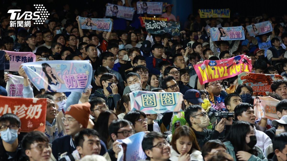 台韓交流賽/大巨蛋平日票房開紅盤 共湧「破2萬人」入場