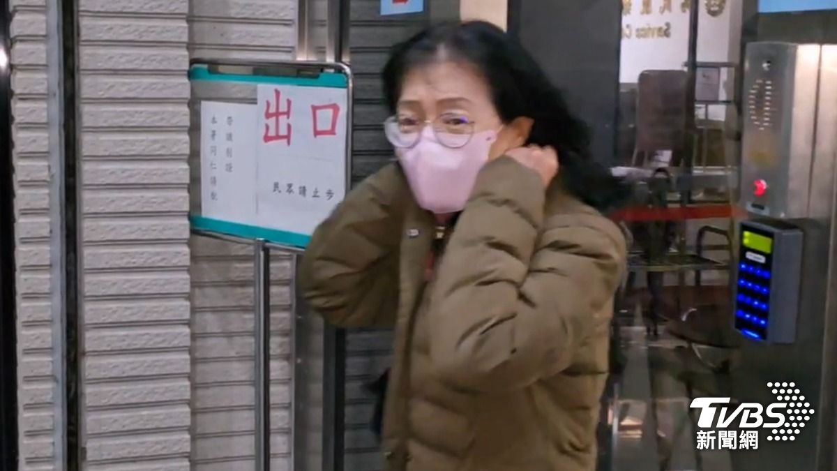 張惠霖姊姊以30萬元交保。（圖／TVBS）