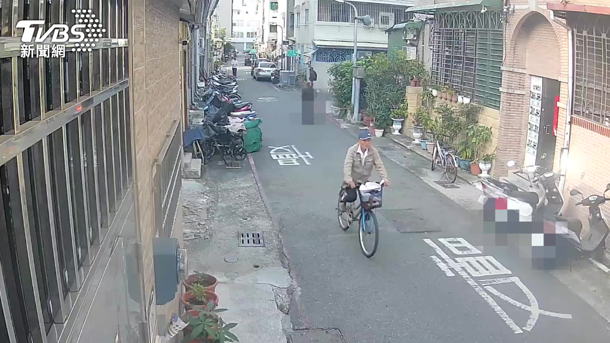 高雄分屍案犯嫌多次騎單車外出。(圖/TVBS)