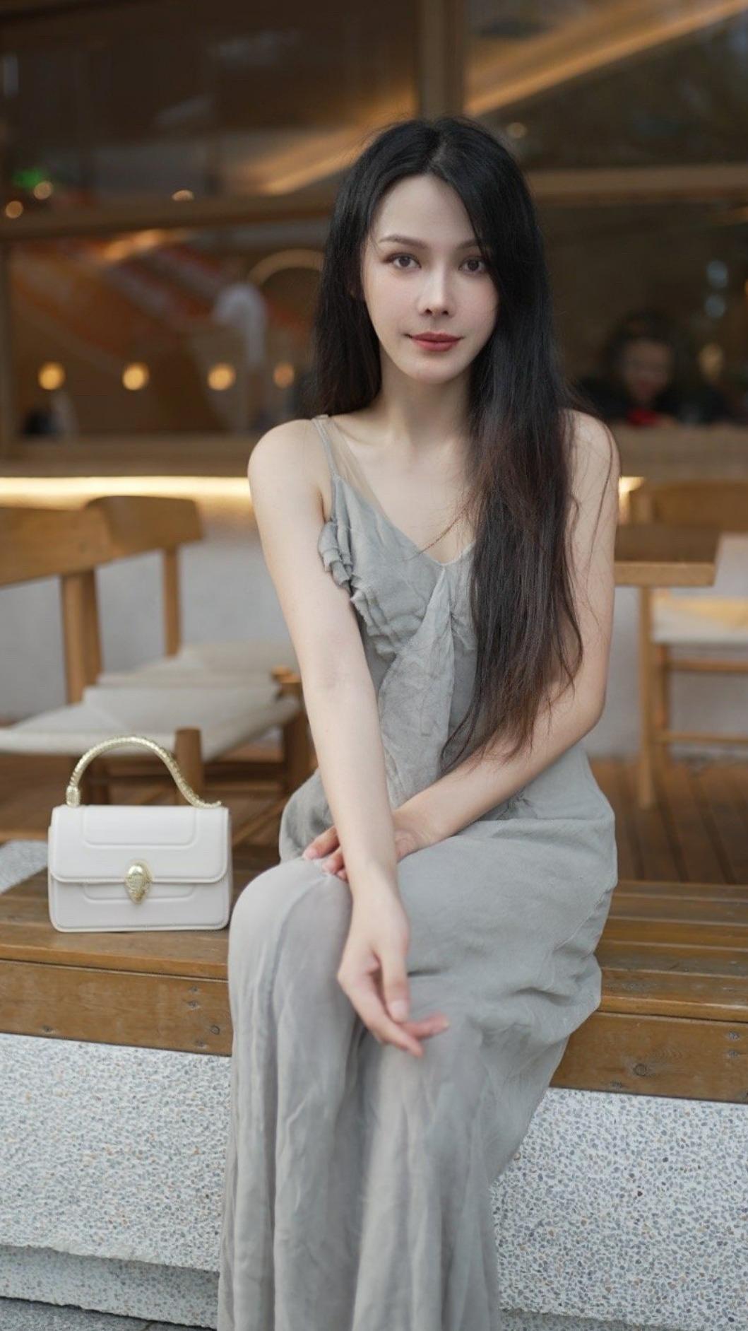 尚娜外型美豔,知名度卻很低。(圖/翻攝自尚娜微博)