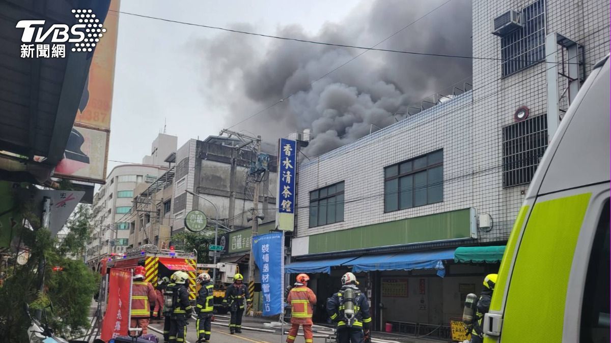 快訊/台中豐原民宅大火 60歲男被燒成焦屍