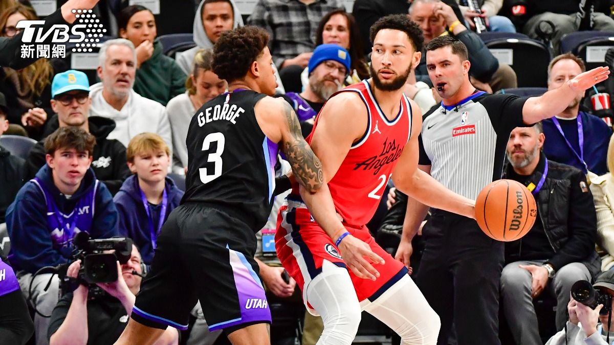 NBA／底薪狀元逆襲？哈登空拋「逼開機」　西蒙斯快艇首秀告捷