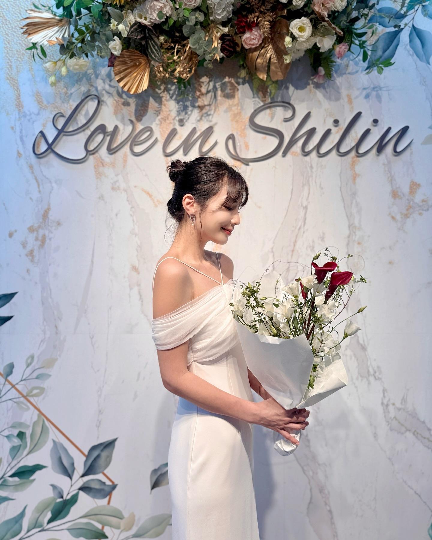 湘瑩在生日當天和大7歲男友結婚。(圖/翻攝自「王嫚萱(湘瑩)」臉書)