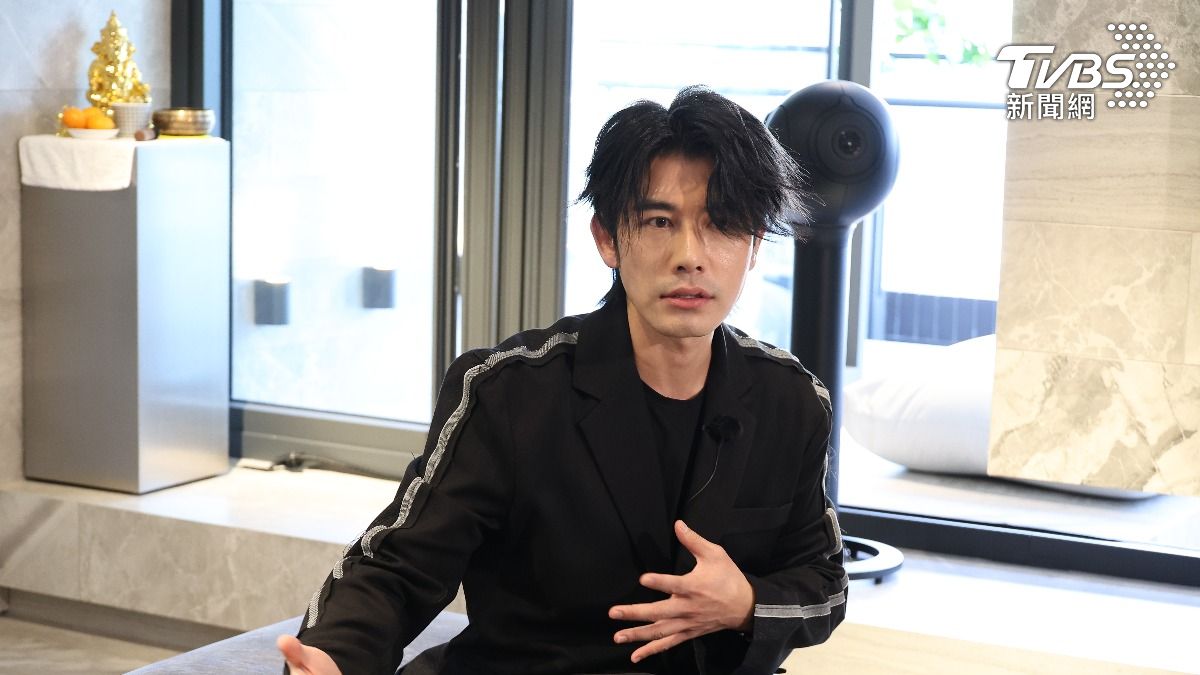 森田原先介紹好友來看房,沒想到風水師反而被推薦購屋。(圖/張哲鳴攝)