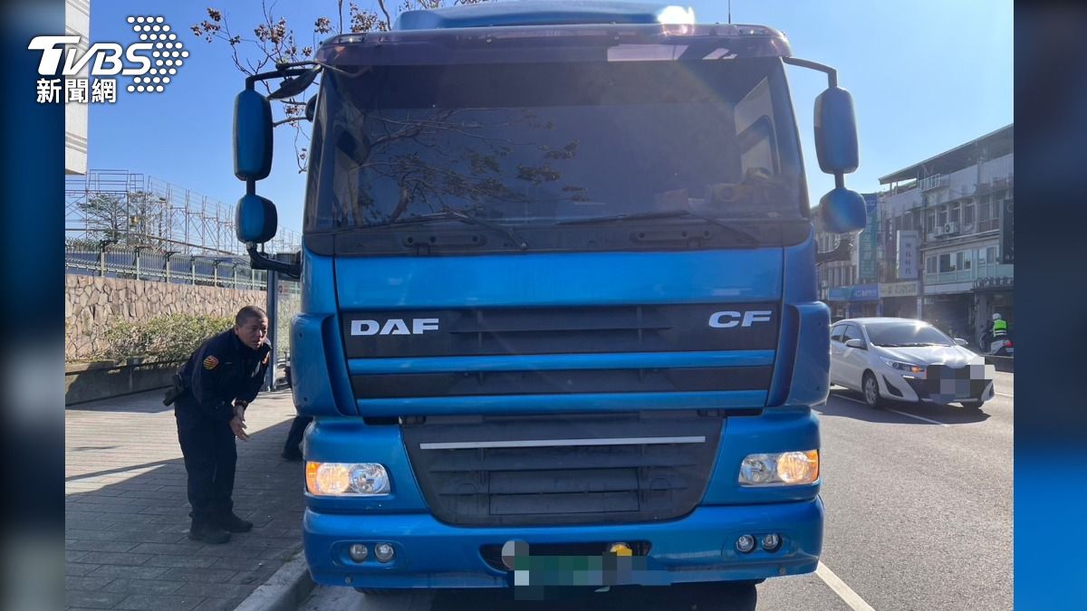 肇事砂石車駕駛被依過失致死罪嫌送辦。（圖／TVBS）