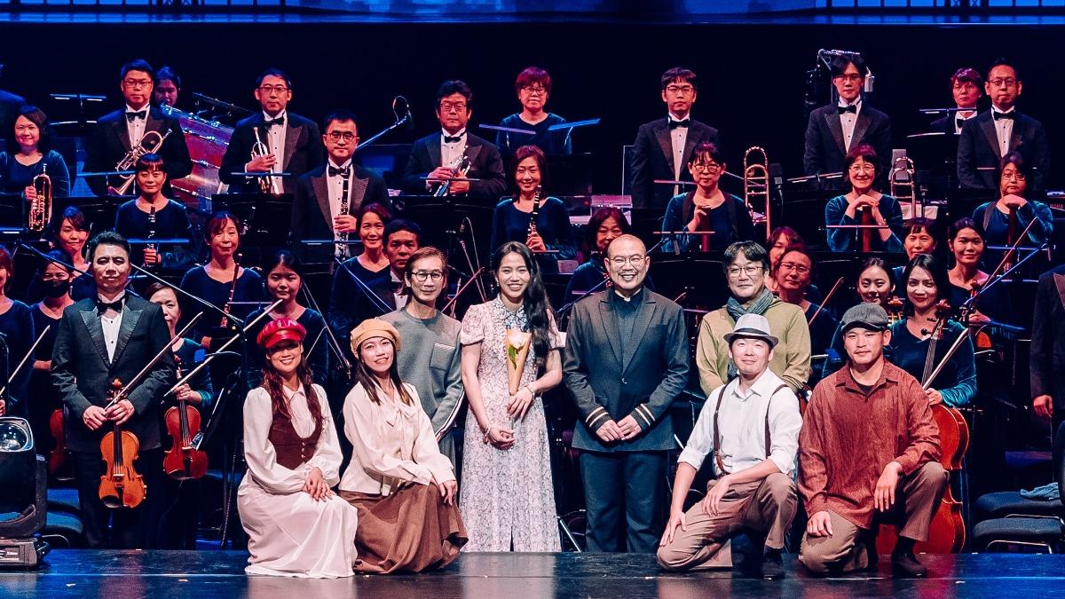 洪佩瑜攜手指揮大師簡文彬以及長榮交響樂團合作演出。(圖/衛武營國家藝術文化中心提供)