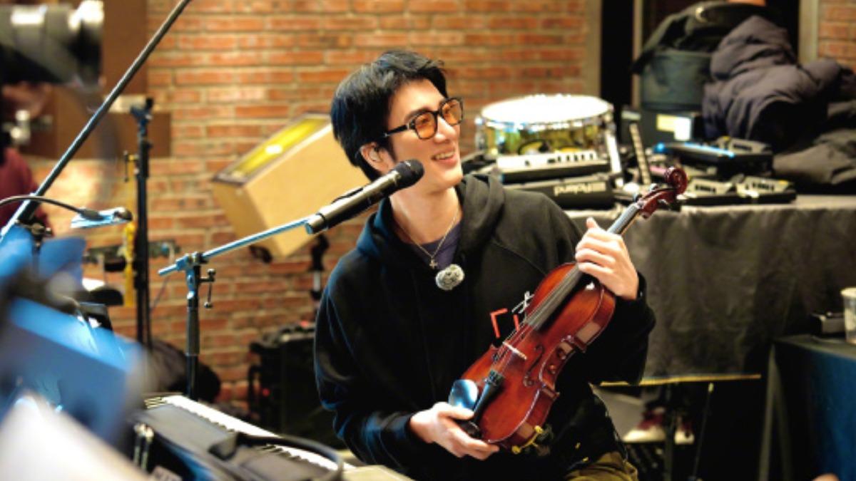 王力宏全心備戰巡演,更組織跨國頂級樂手團隊。(圖/翻攝自王力宏微博)