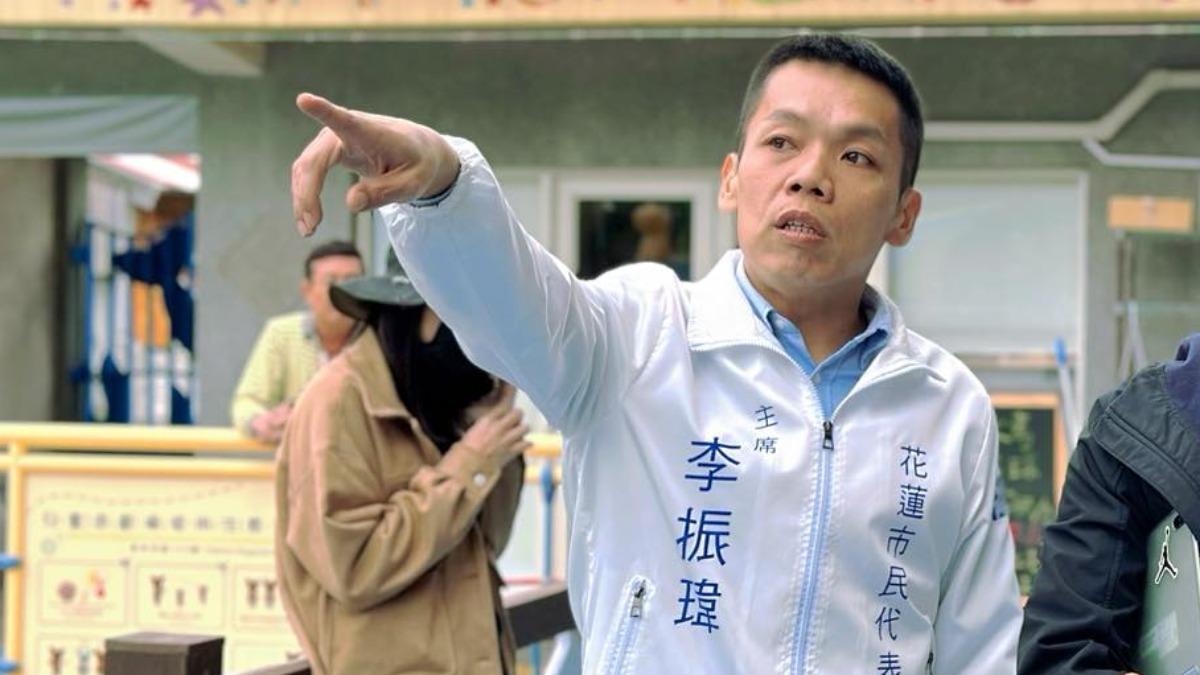 李振瑋繼承父親衣缽,連任3屆市民代表。(圖/翻攝自李振瑋臉書)