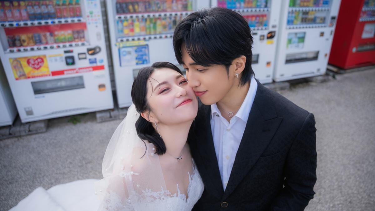 婁峻碩舉辦海島婚禮!焦凡凡深V辣露雪白長輩 浪漫畫面曝光
