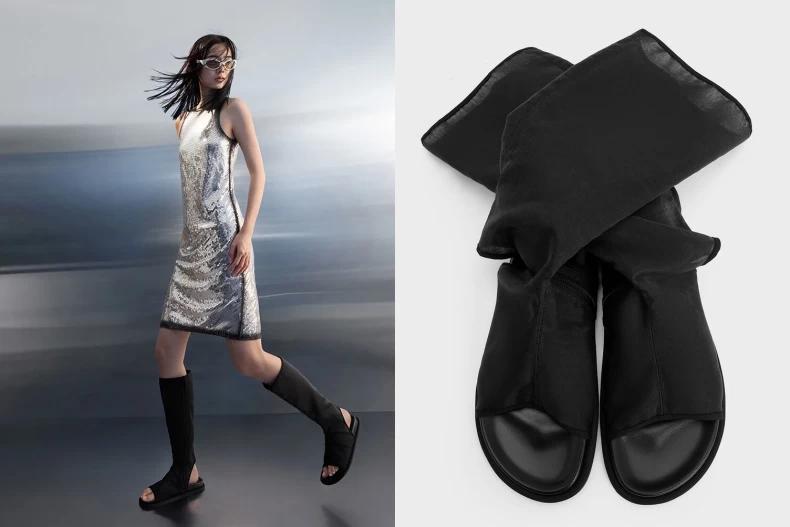 Loren 露趾長靴 黑色特別款。(圖/翻攝自CHARLES & KEITH)