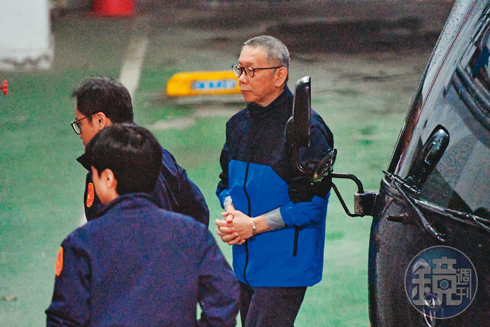 柯文哲（右）遭羈押後曾說：「一人政黨開始，不能一人政黨結束。」（圖／鏡週刊提供）