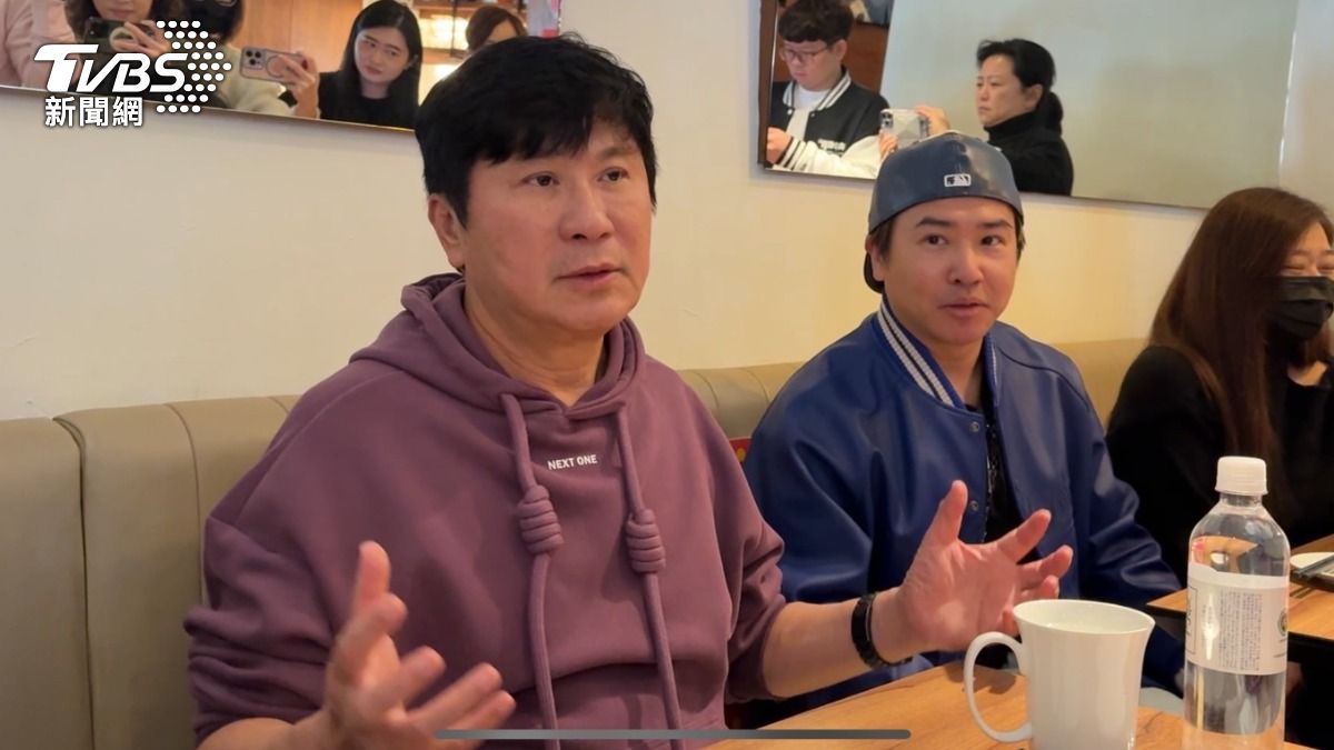 胡瓜和歐漢聲忙著籌備「鑽石舞台之夜」演唱會，今接受媒體訪問分享心情。（圖／黃盈容攝）