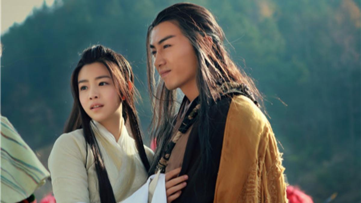 兩人因演出電視劇《神鵰俠侶》結緣。(圖/翻攝自電視劇神鵰俠侶 微博)