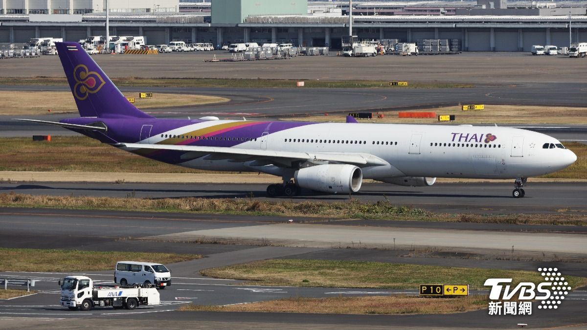泰航客機起飛後「駕駛艙擋風玻璃破裂」　270乘客緊急折返