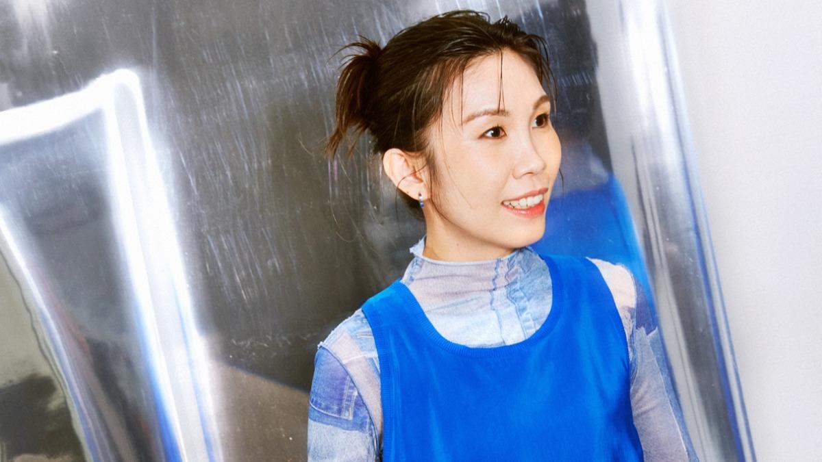 莊啟馨透過音樂記錄人生經歷,盼望透過歌聲帶給聽眾力量。(圖/莊啟馨提供)