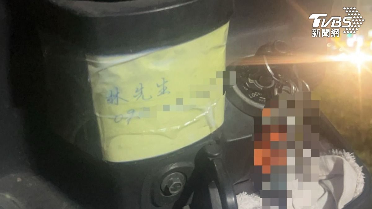員警發現了「關鍵紙條」，迅速聯絡到已四處尋找父親的兒子。（圖／TVBS）