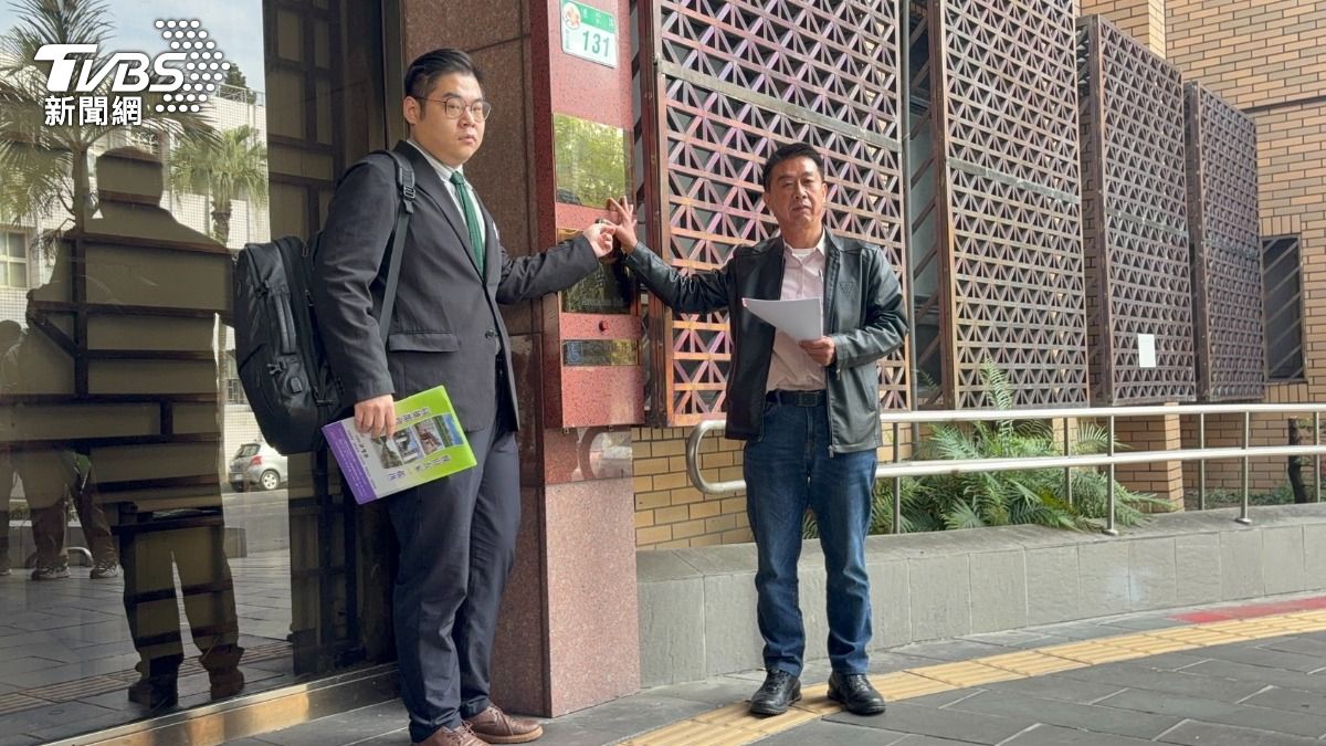罷免連署疑遭「冒名」　許智傑赴北檢按鈴提告