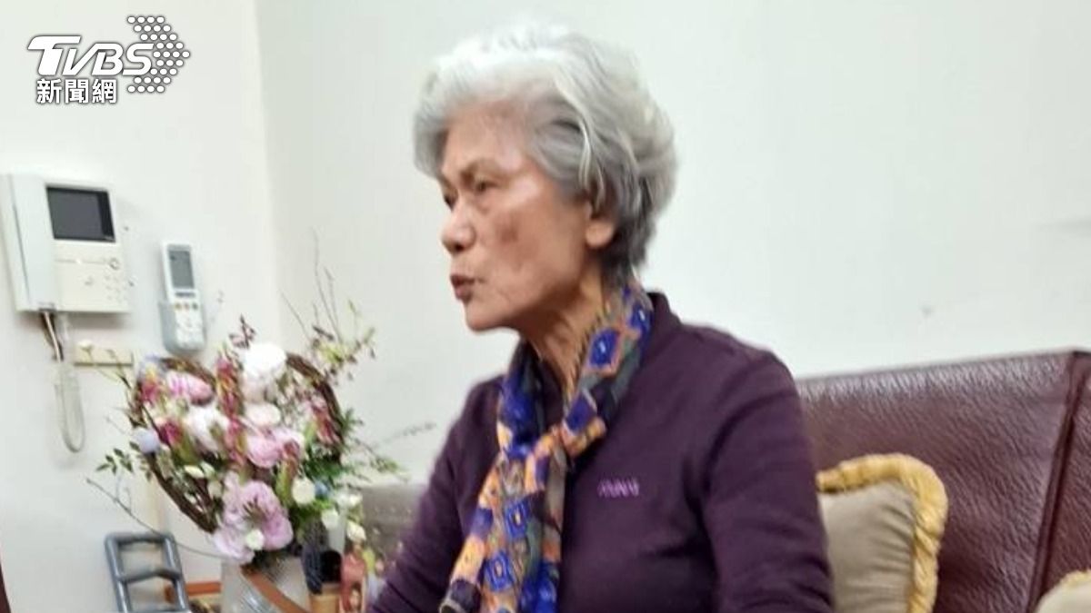 母親替林岱樺抱屈喊清白。(圖/TVBS)