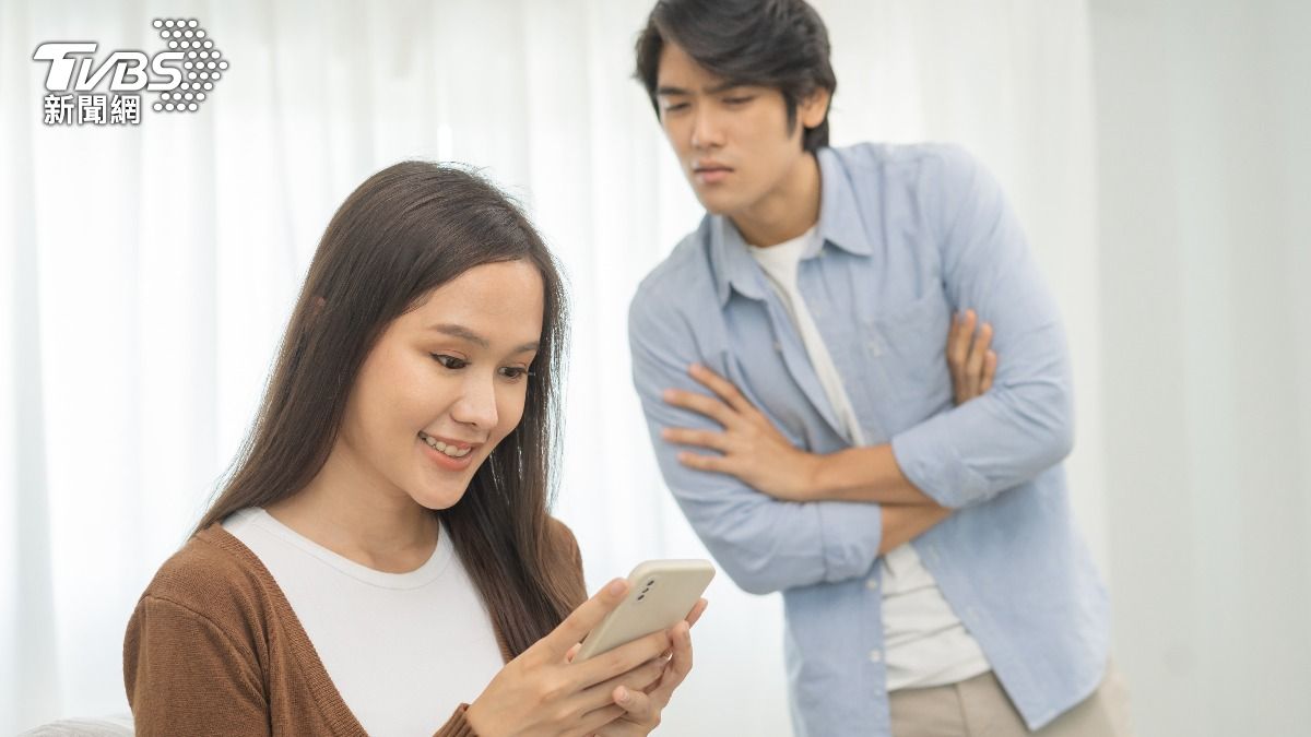 「服務選民」順便偷吃人妻！議員助理煽情對話全曝光