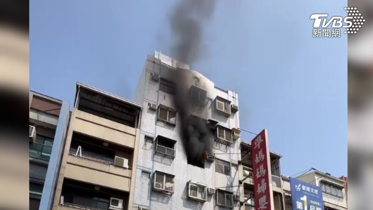 台南7層樓民宅火警!18歲少女急送醫 住戶逃頂樓獲救