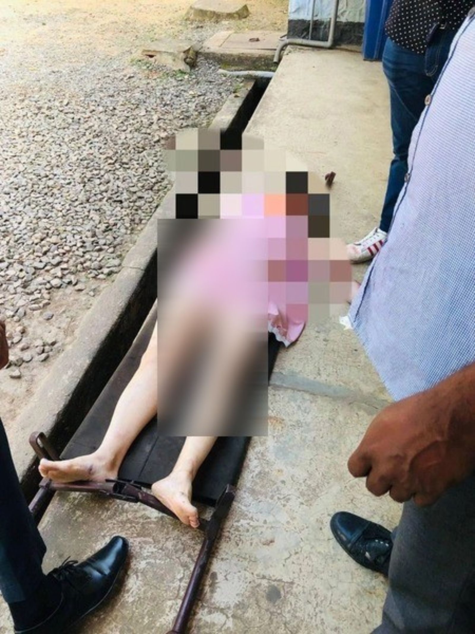 佩米諾娃當場爆頭。（翻自woman.ru）