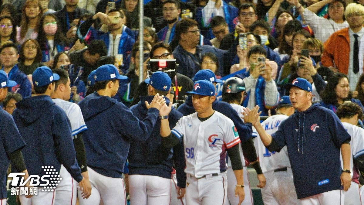 MLB記者指出,賽事進行時現場球迷非常安靜。(圖/胡瑞麒攝)