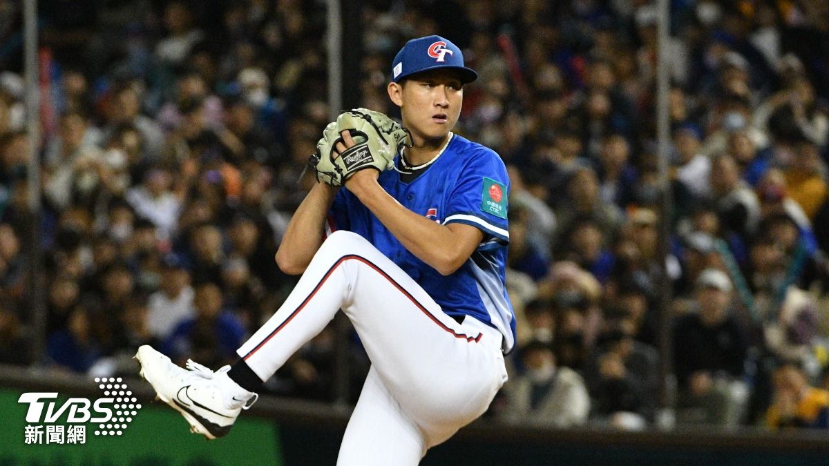 WBC資格賽/沙子宸狂飆火球!腿不適緊急傷退 網狂讚:被鬥志感動